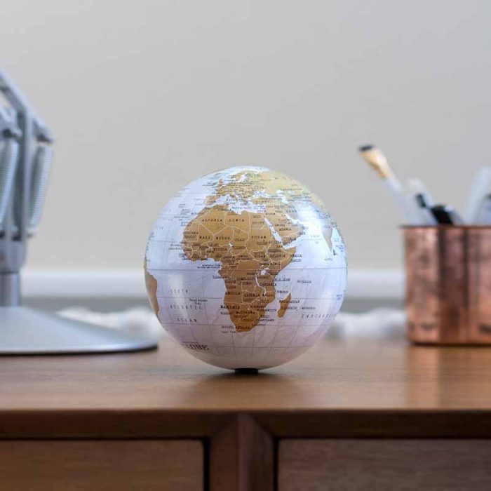 کره جغرافیایی زینتی