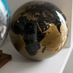 کره جغرافیایی براف طلایی