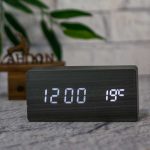 ساعت دیجیتال مشکی مستطیل