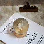 کره کریستالی ماه