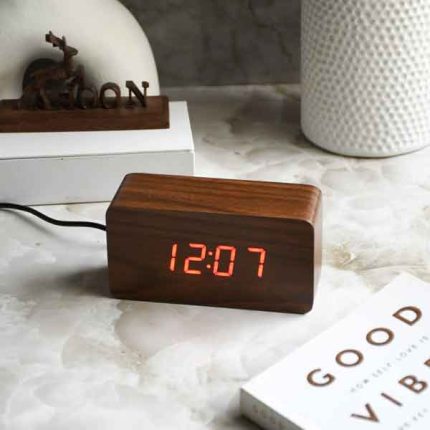 ساعت رومیزی چوبی