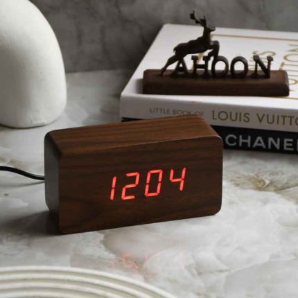ساعت رومیزی دیجیتال چوبی
