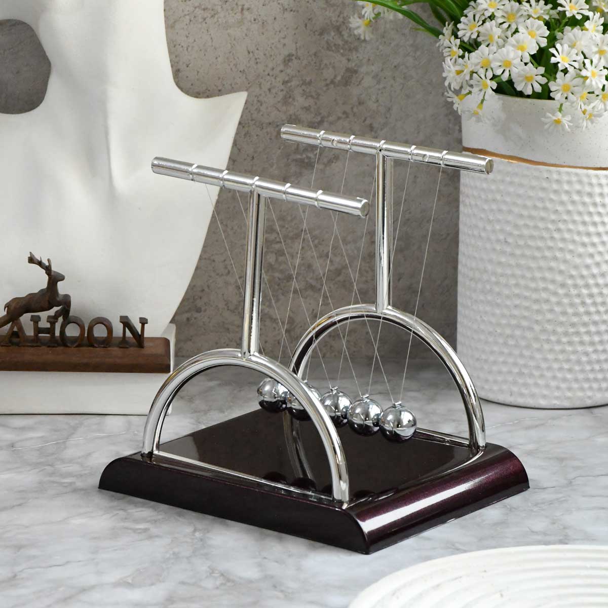 آونگ نیوتون تی شکل آونگ نیوتون تی شکل