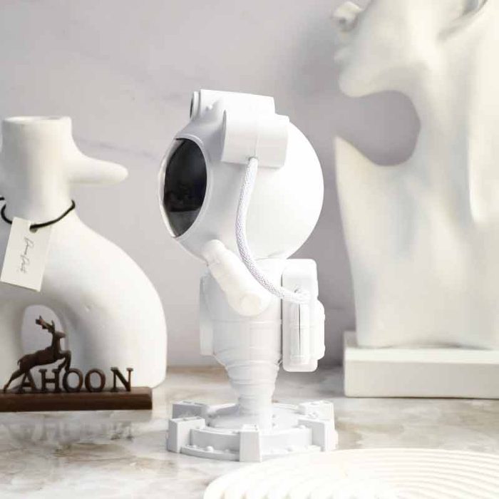 چراغ خواب و پروژکتور کهکشانی فضانورد