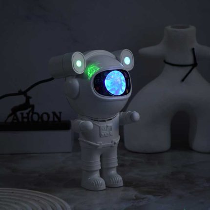 پروژکتور فضانورد ماه و ستاره و شفق قطبی