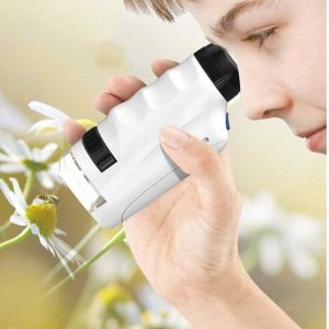 میکروسکوپ کودک و نوجوان و دانش آموزی