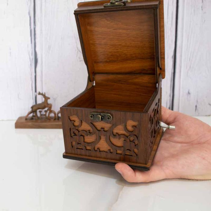 جعبه موسیقی چوبی