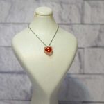 گردنبند قلب آب نباتی