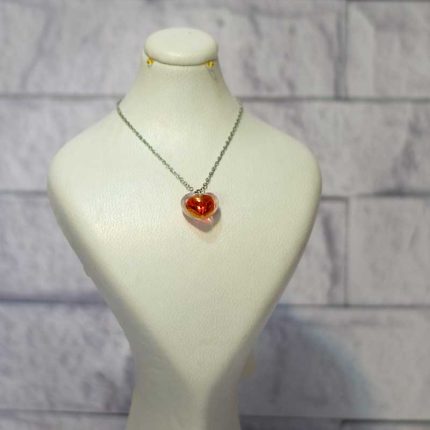 گردنبند قلب آب نباتی