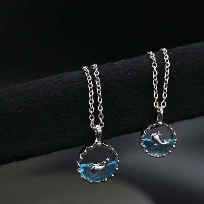 گردنبند نهنگ و اقیانوس