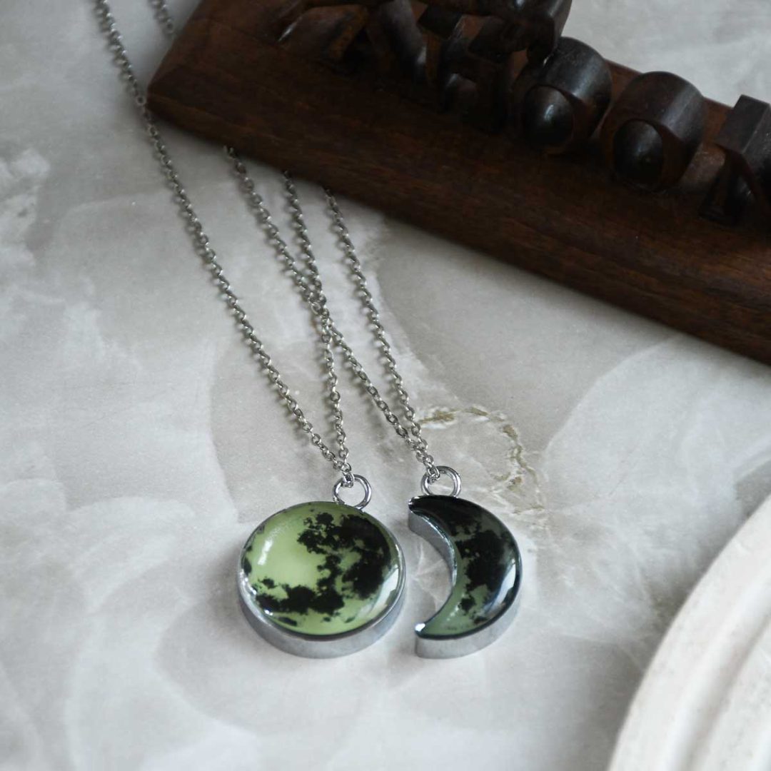 گردنبند دوستی و کاپلی ماه