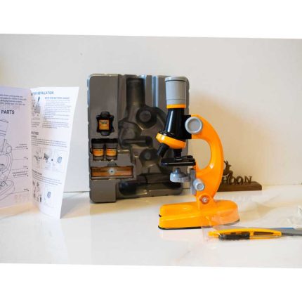 میکروسکوپ دانش آموزی