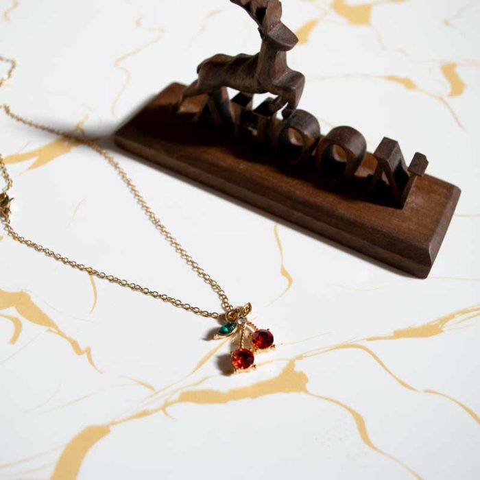 گردنبند گیلاس