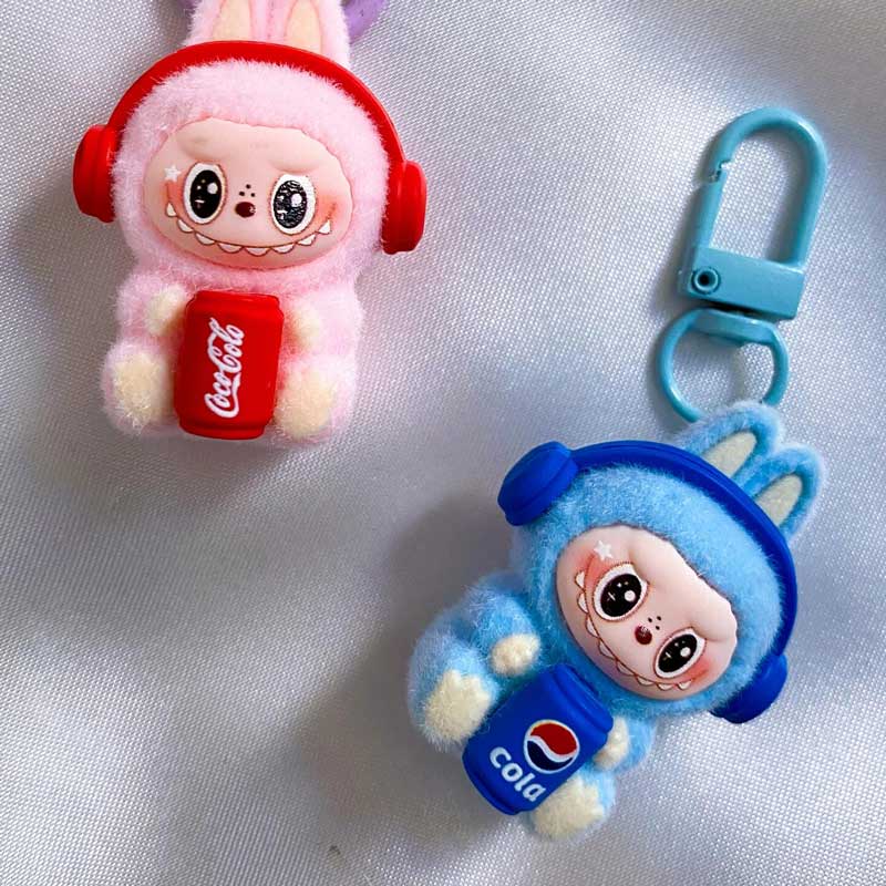 آویز لبوبو کوکاکولا