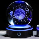 چراغ خواب چند رنگ گوی کریستالی ماه و دختر