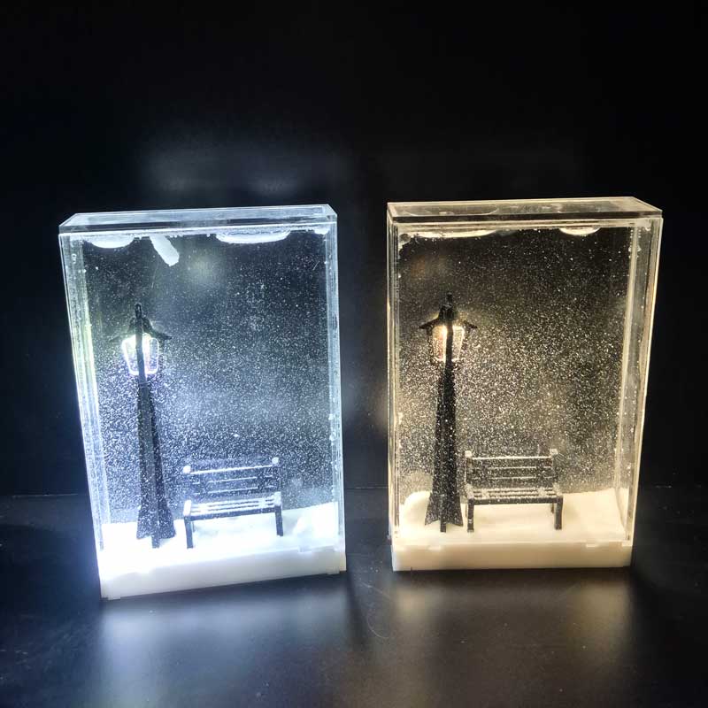 چراغ خواب شب برفی با نور مهتابی و آفتابی