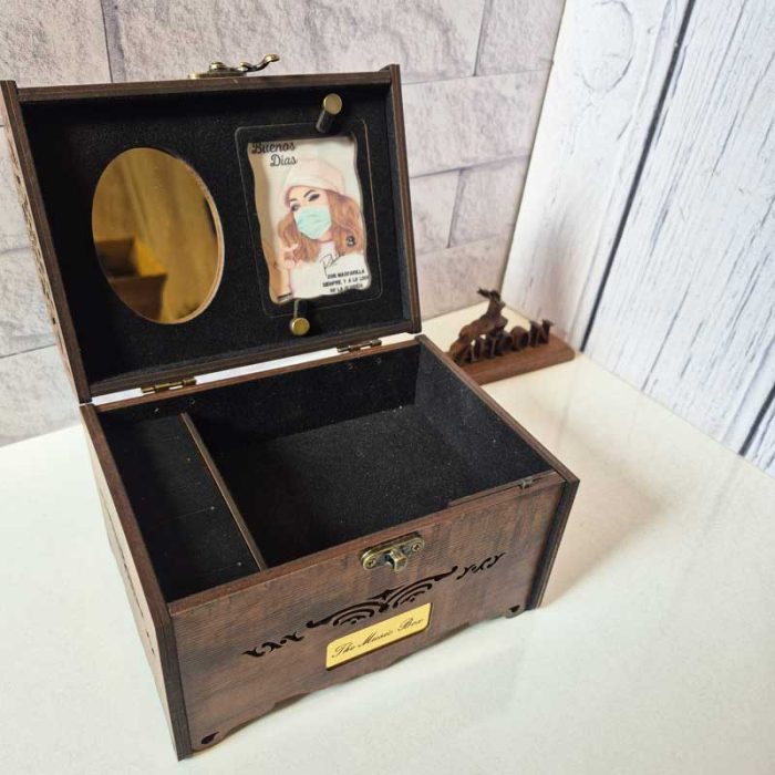 جعبه موزیکال چوبی مدل صندوق قدیمی - Image 2