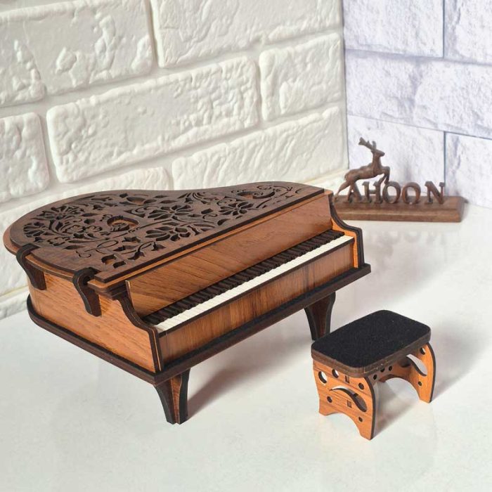 پیانو موزیکال چوبی