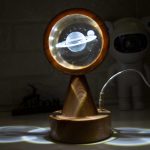 چراغ خواب گوی کریستالی با پایه بلند