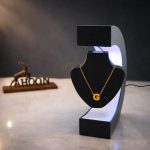 استند جواهرات معلق
