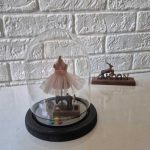 گوی شیشه ای ریسه دار طراح لباس