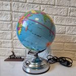 ماکت کره زمین چراغ دار