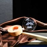 گوی کریستالی چراغدار پایه چوبی